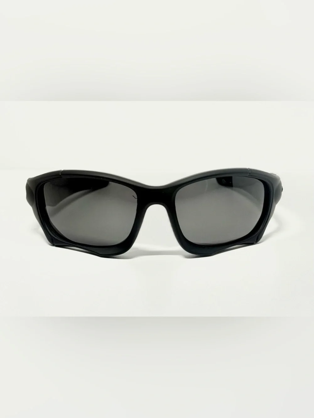 Black Sports Wraparound Sunglasses - Polarized lenses
